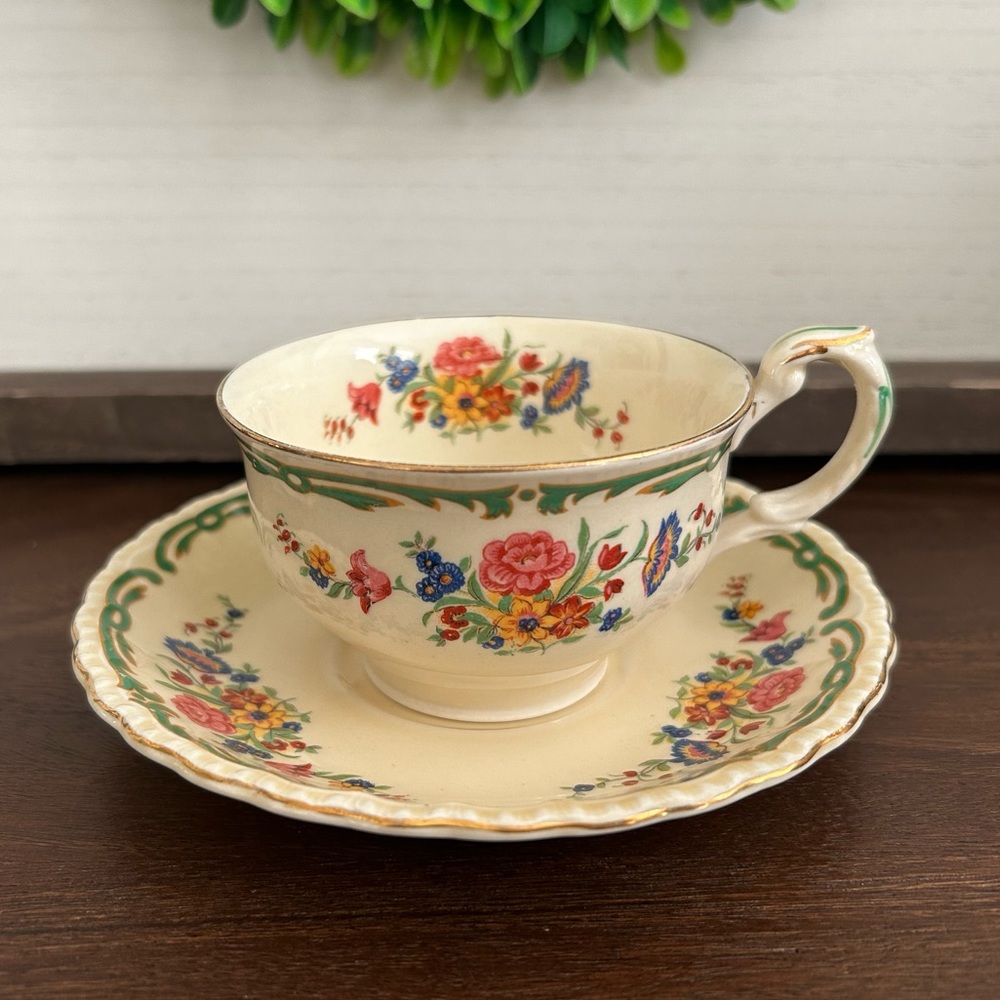 Vintage Antique Grindley The Elsa Teacup and saucer - excellent condition